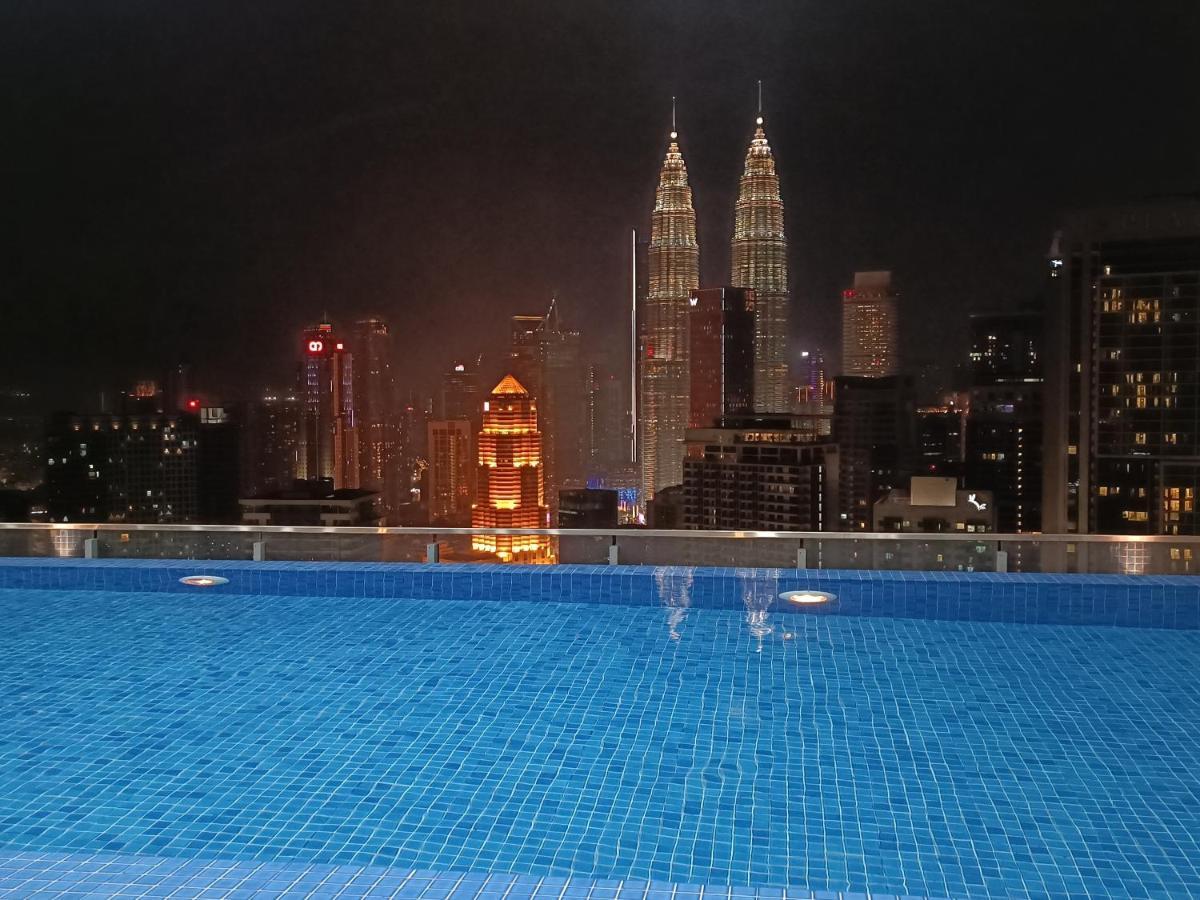 Apartment Cl 93b Balcony Klcc View *