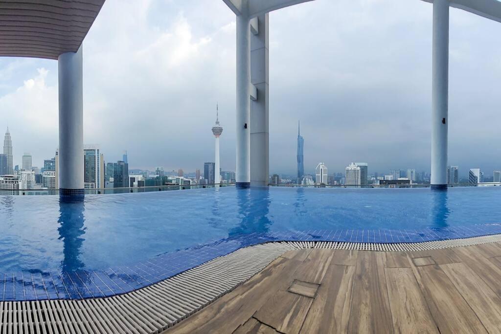 Cl 93b Balcony Klcc View Apartment *