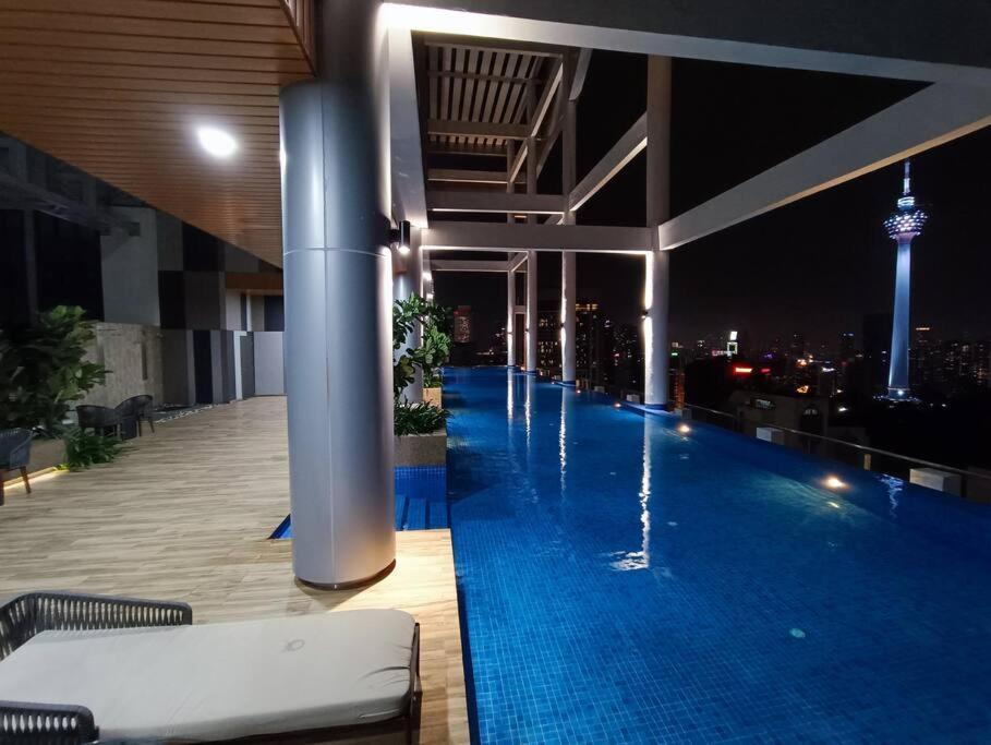 Cl 93b Balcony Klcc View Apartment *