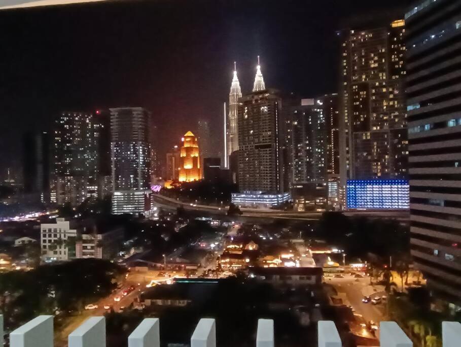 Cl 93b Balcony Klcc View * Kuala Lumpur